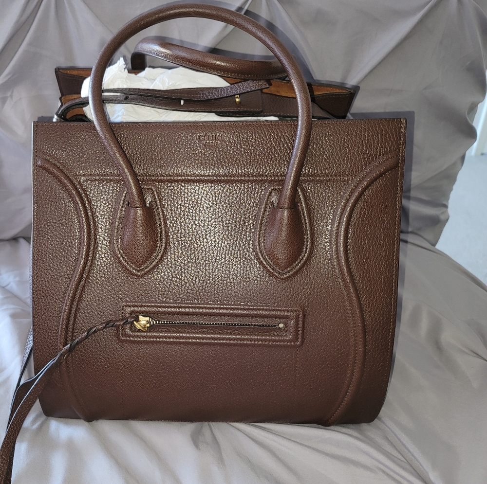 ❌️❌️❌️❌️SOLD Celine Phantom Handbag